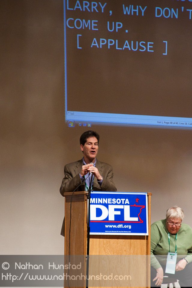 Senate Majority Leader Larry Pogemiller addresses the SD59 conve